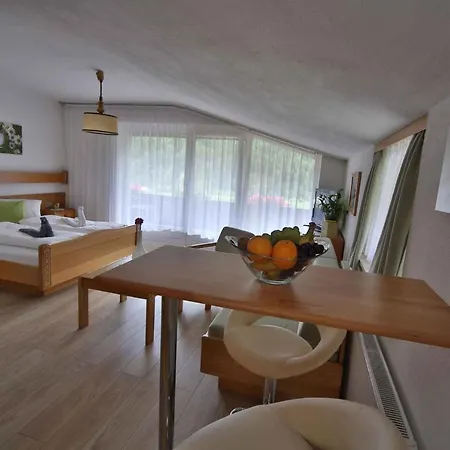 Three-bedroom In I
